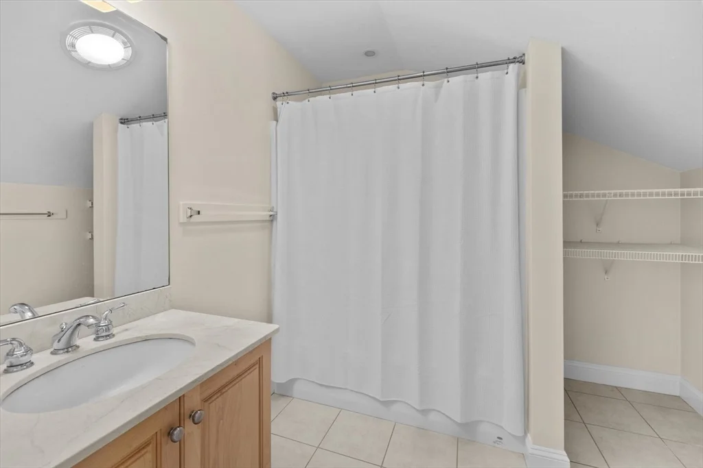 57 Dedham Ave, Needham