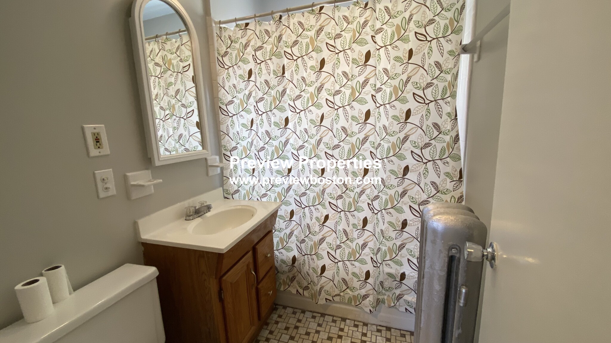 8 Woodside Ave, Jamaica Plain