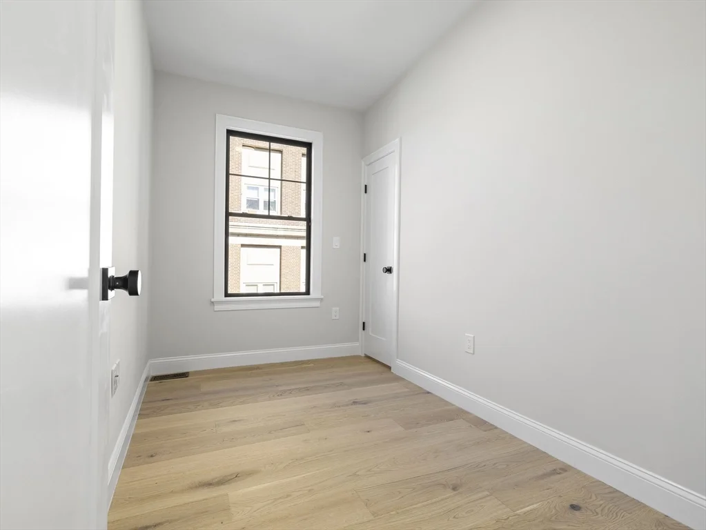 48 Woodward St, South Boston