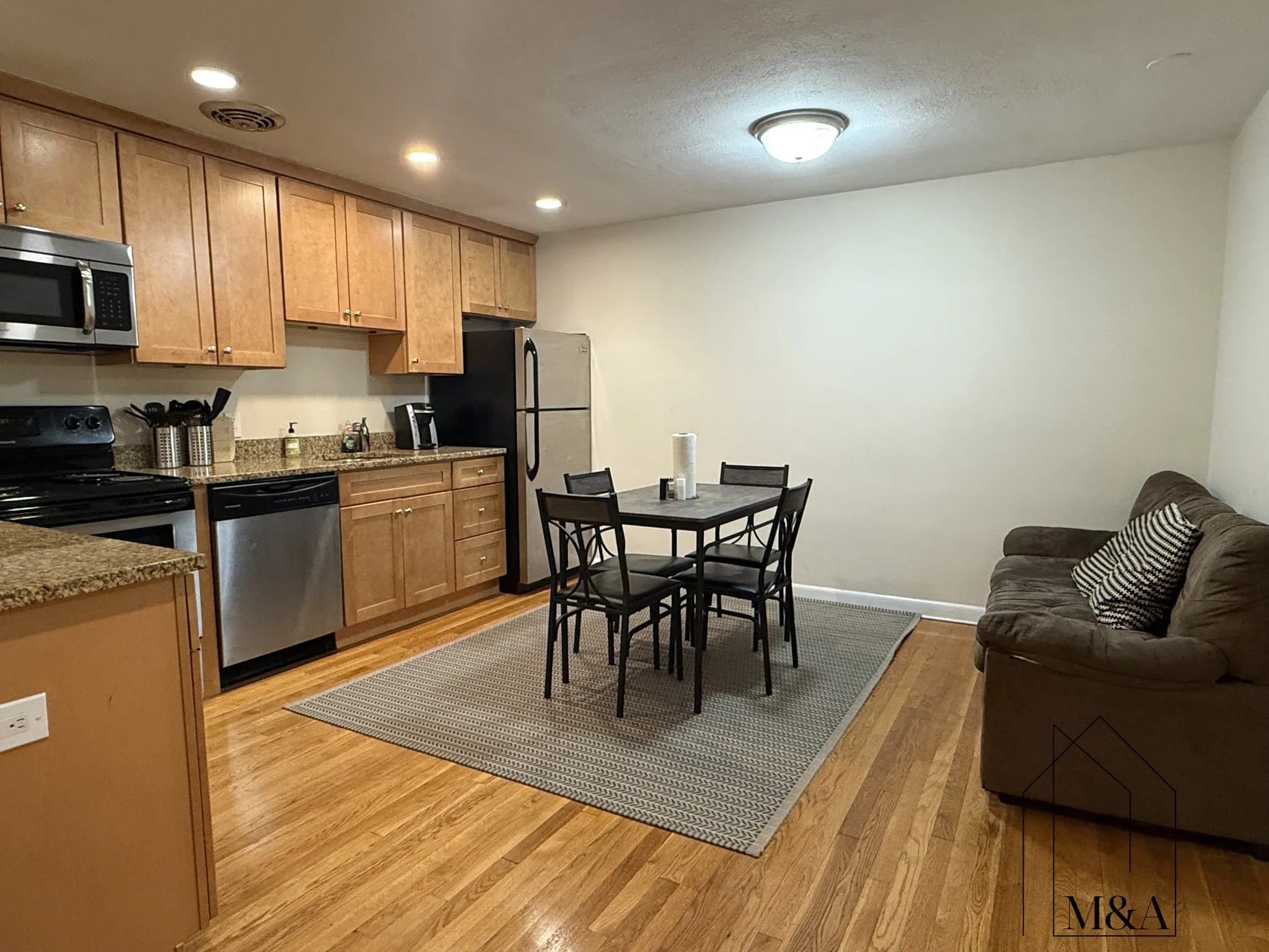 205 Kent St, Brookline