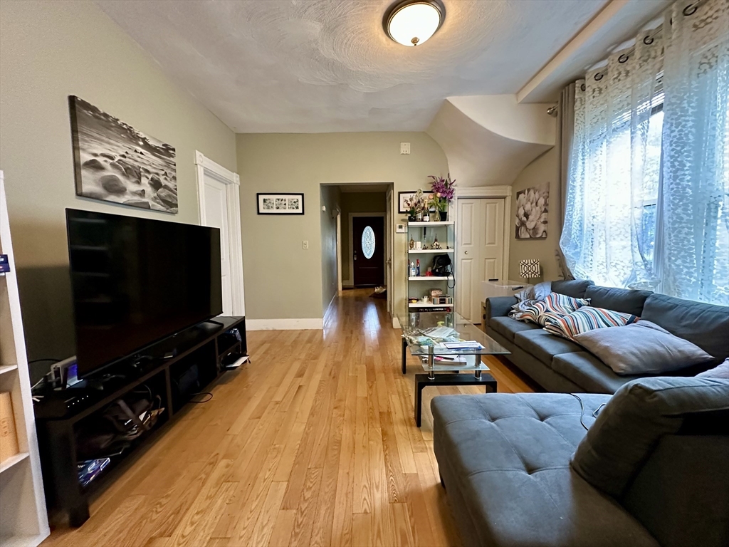 51 Rindge Ave, North Cambridge