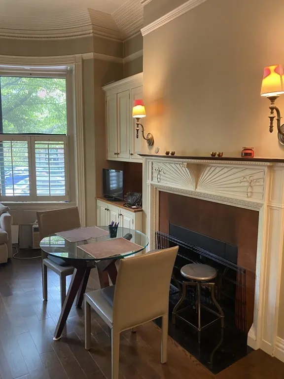 259 Marlborough St, Back Bay