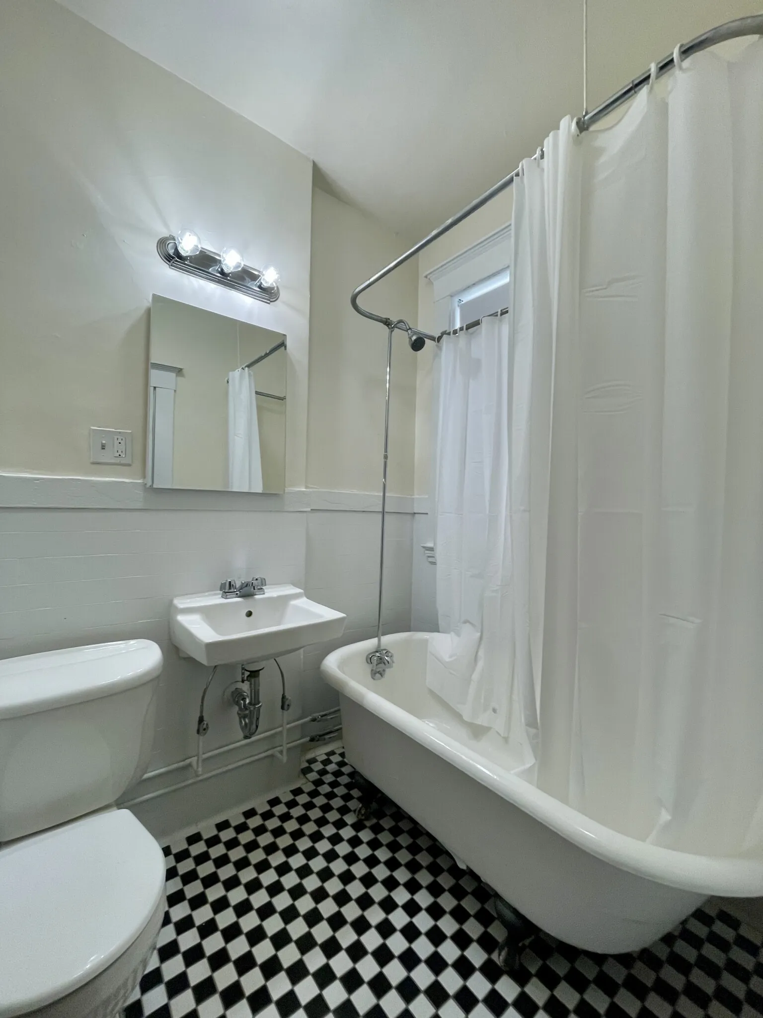 1368 Commonwealth Ave, Allston