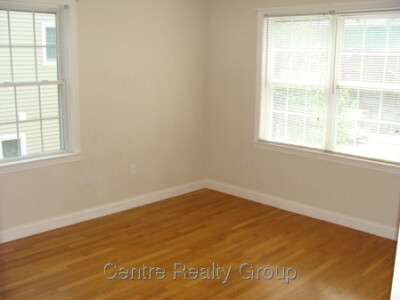 74 Chapel St, Nonantum