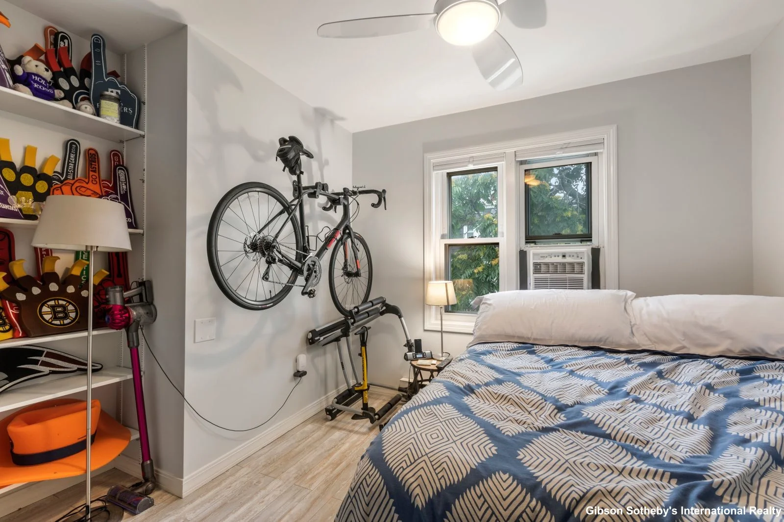 63 Bolton St, South Boston