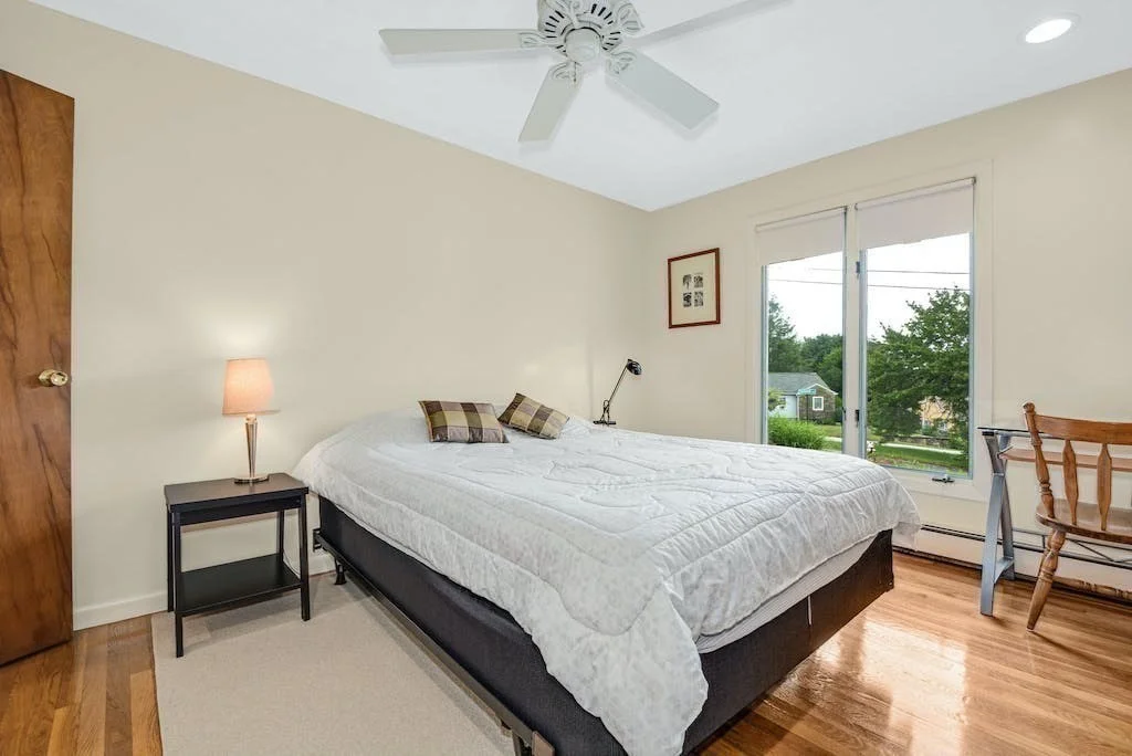 4 Upland Ave, Shrewsbury