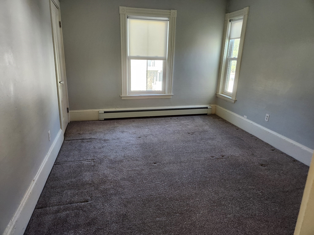 136 South Main St, Sharon