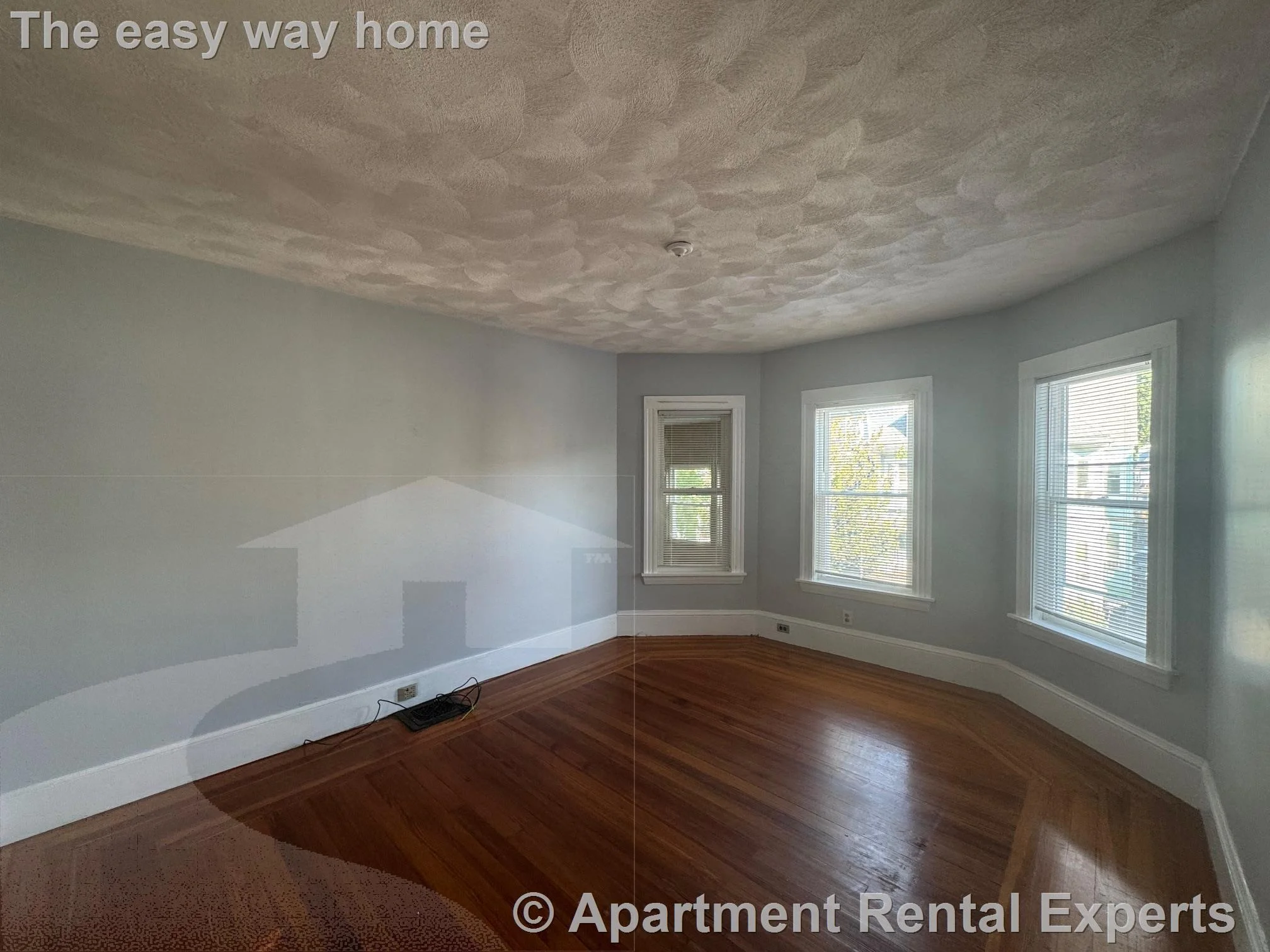 15 Bay State Ave, Davis Square