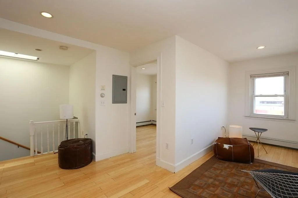 11 Bell Ct, South Boston