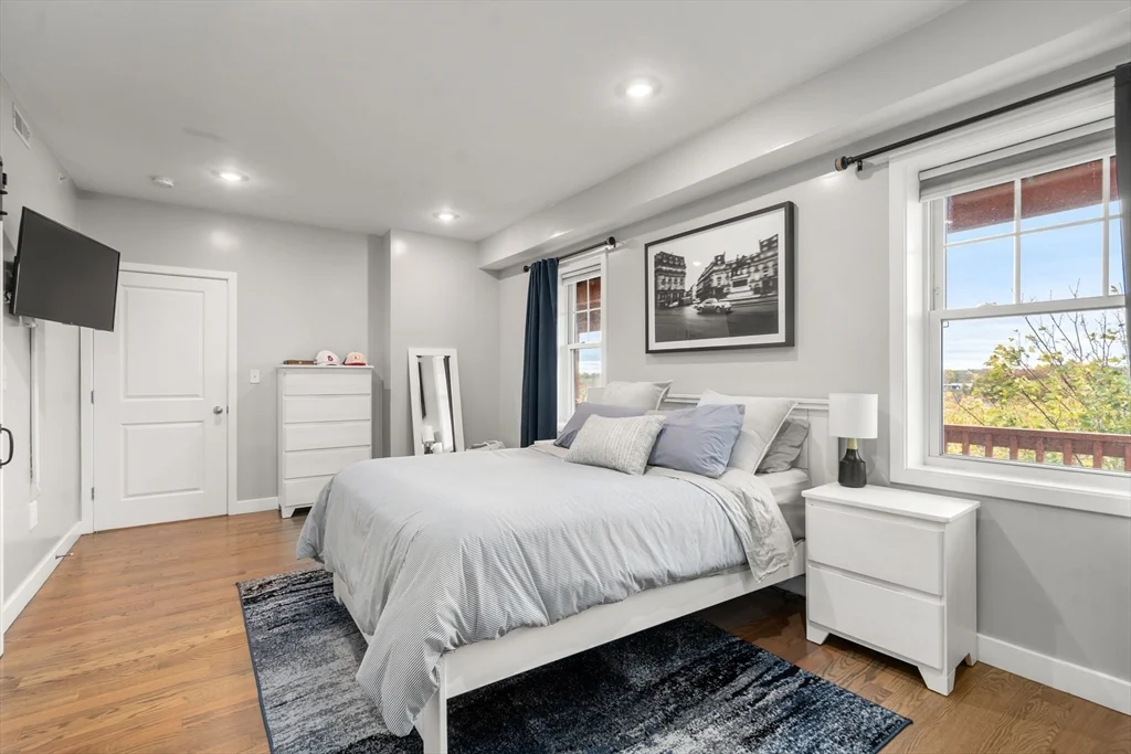 47 Sargent St, Roxbury