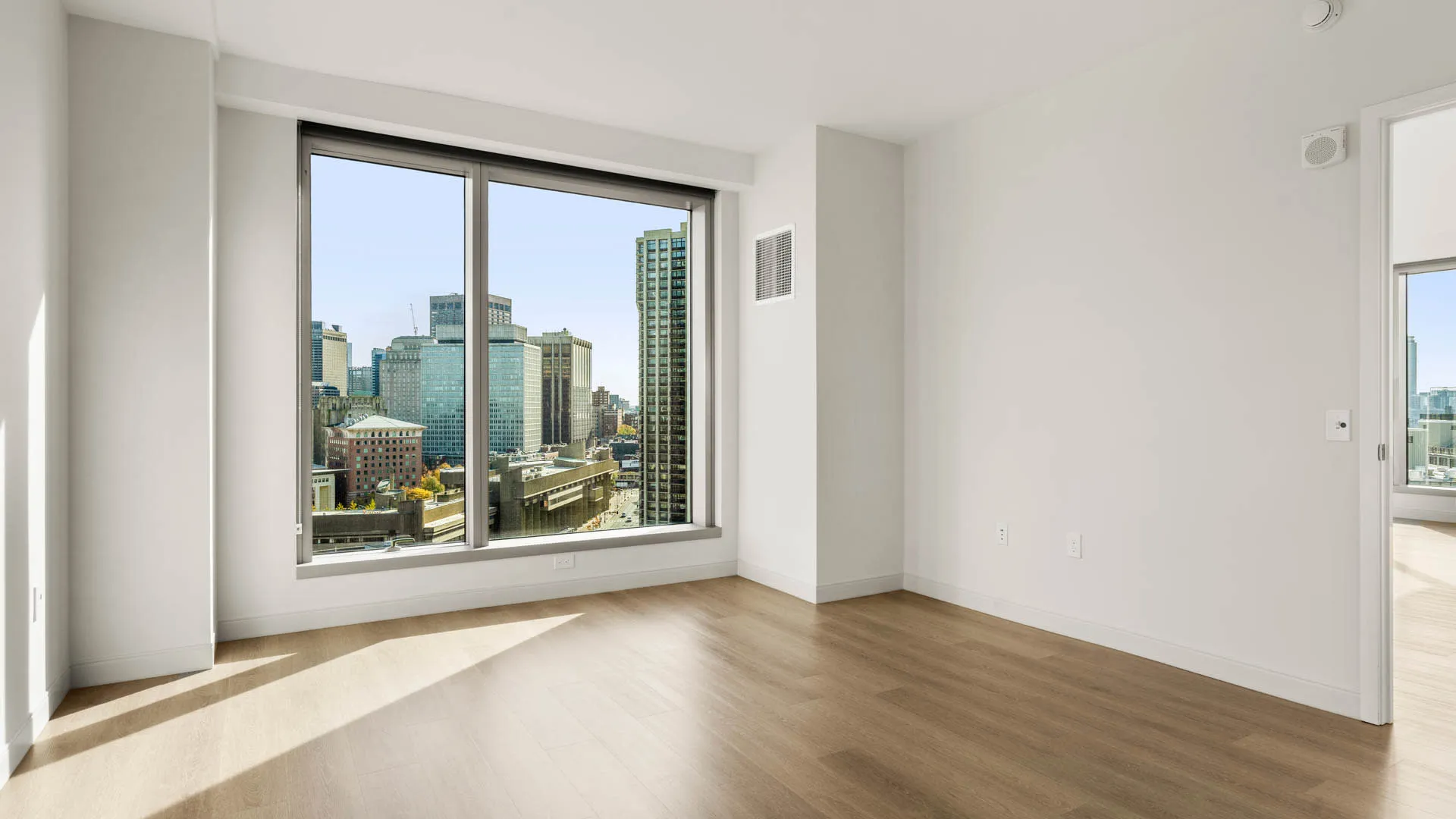 35 Lomasney Way, West End