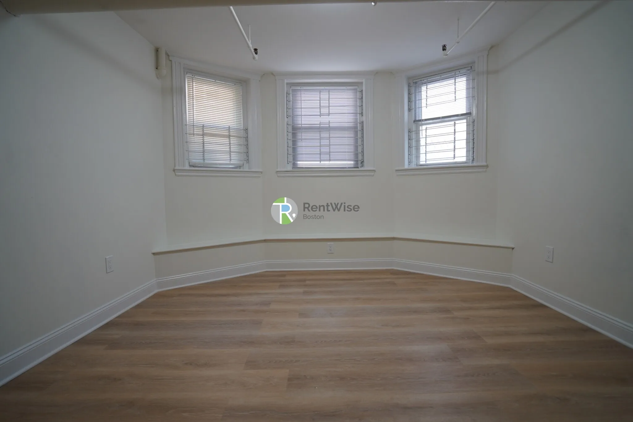 6 Camelot Ct, Brighton