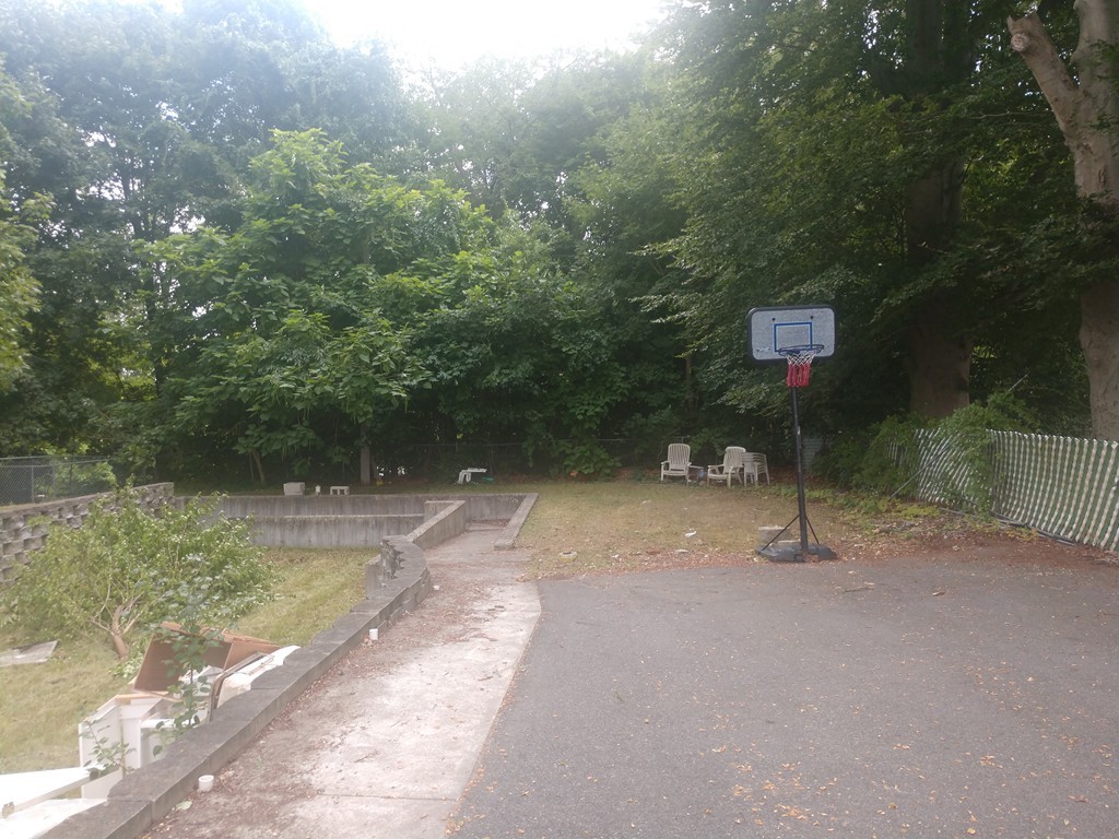 44 Winthrop St, Taunton