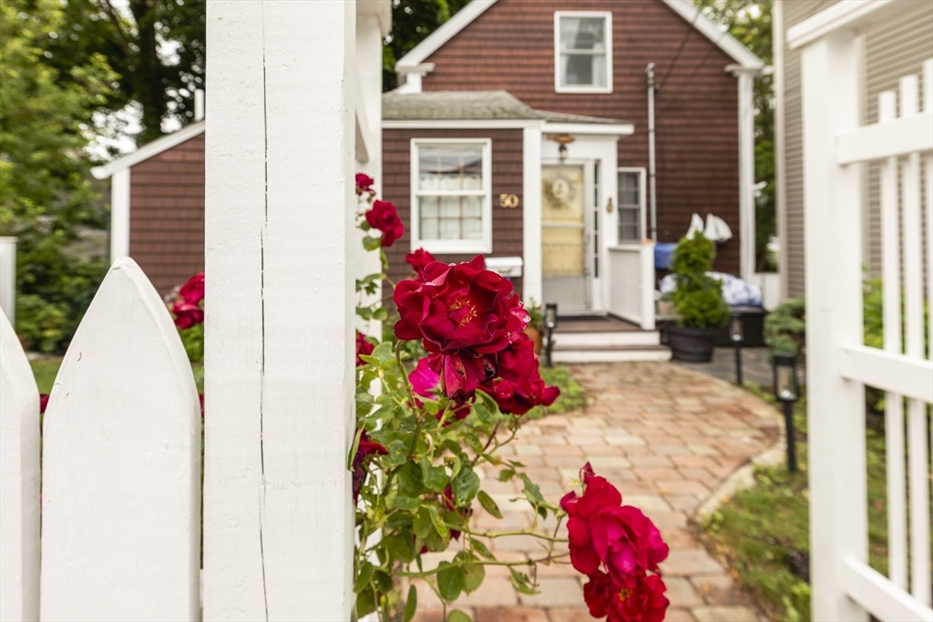 50 Rowland St, Marblehead