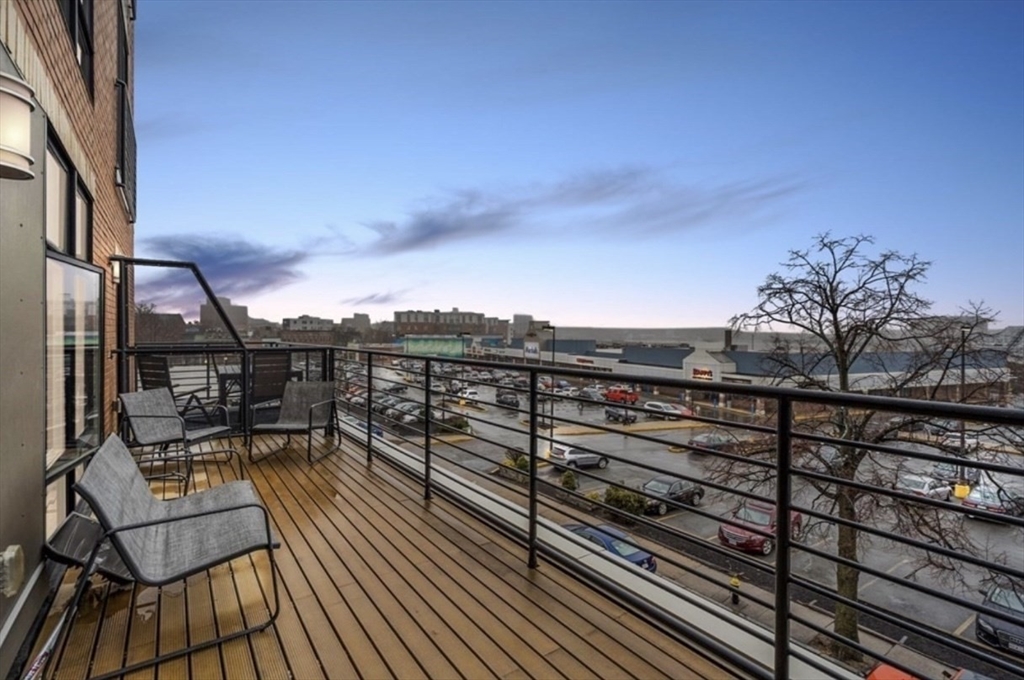 250 Meridian St, East Boston