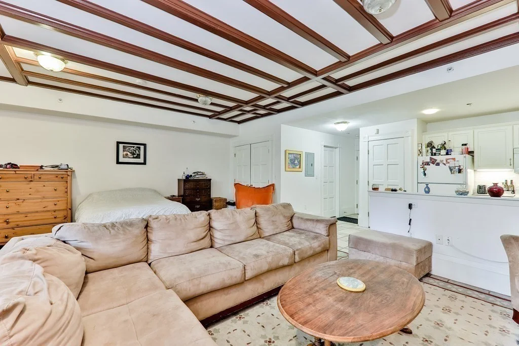 17 Bay State Rd, Fenway