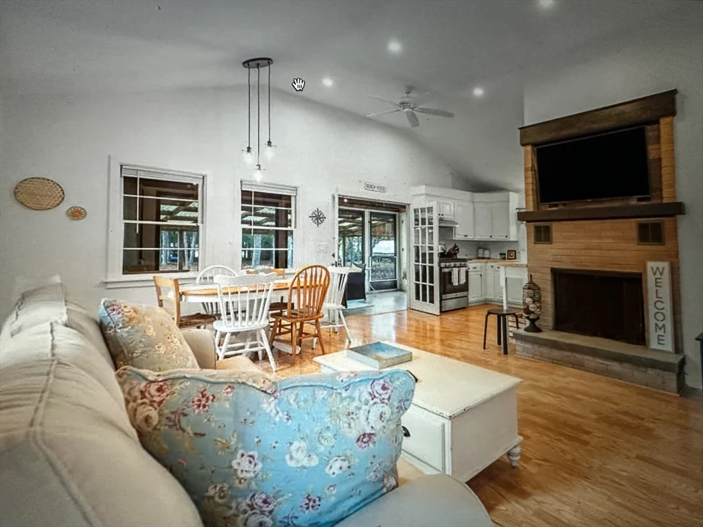 47 Cappawack, Mashpee