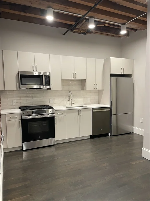 281 Franklin St, Downtown