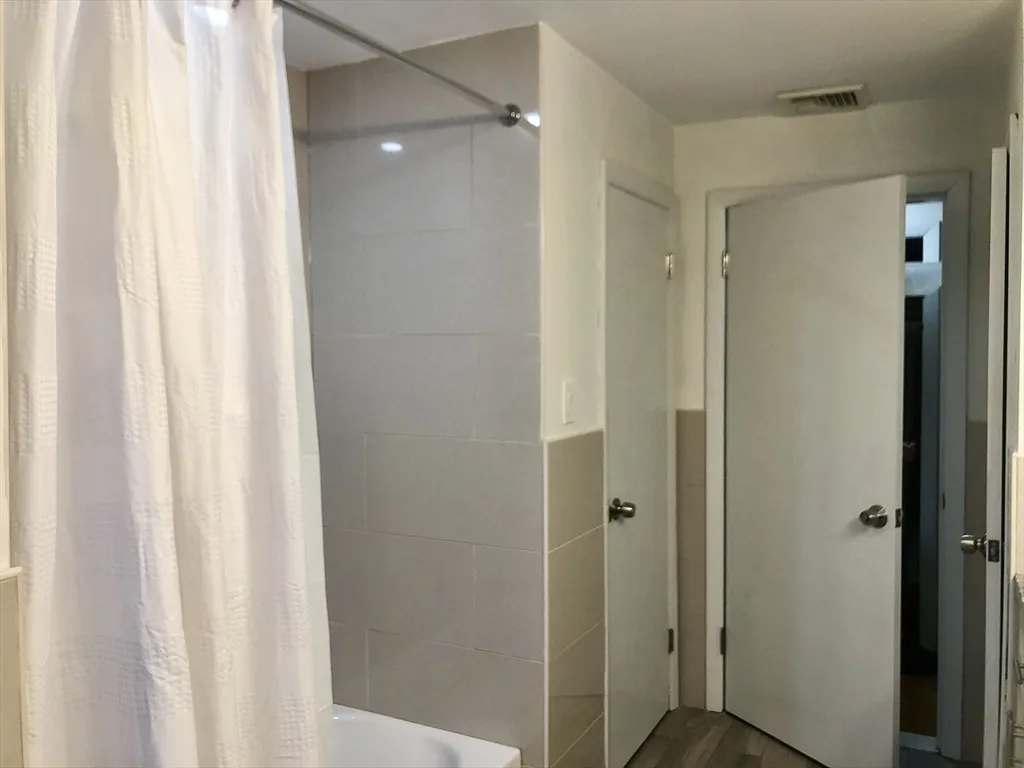 15 Sycamore Rd, Montrose