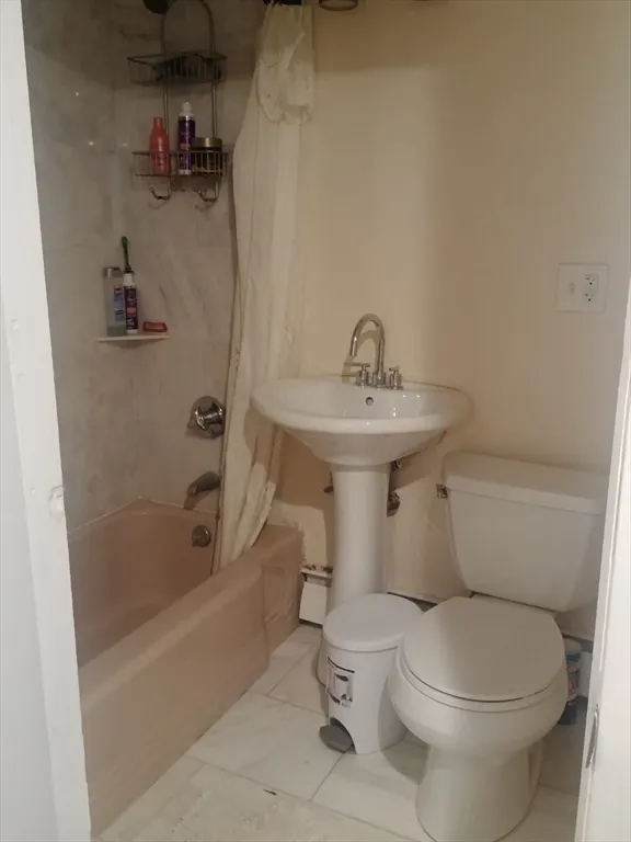 77 Bristow St, Saugus