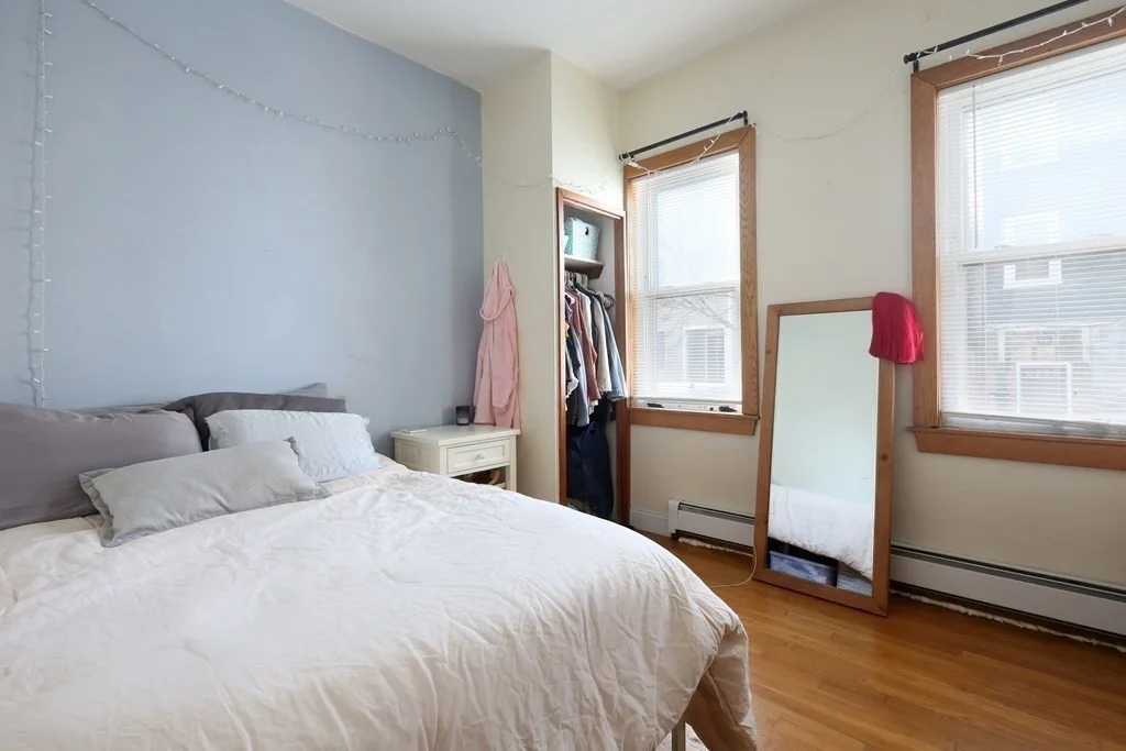 281 E, South Boston