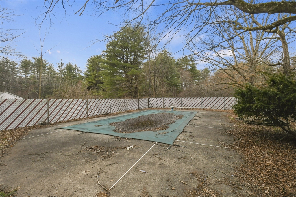 138 Walker Rd, Shirley