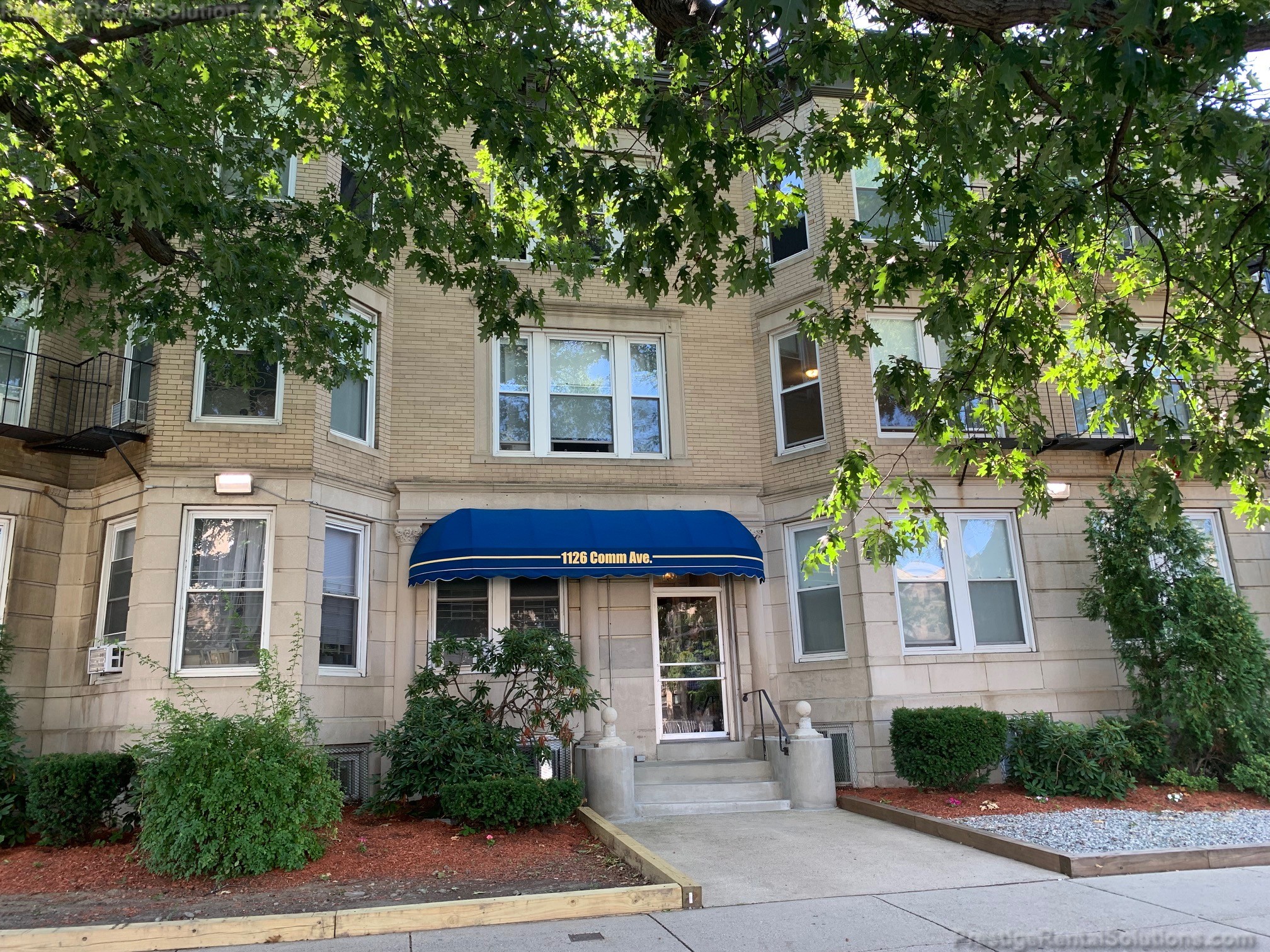 1126 Commonwealth Ave, Brighton