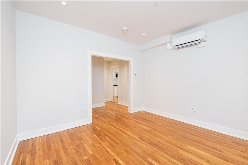 16 Forest St, Baldwin