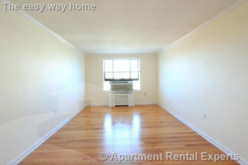 60 Brattle St, Harvard Square