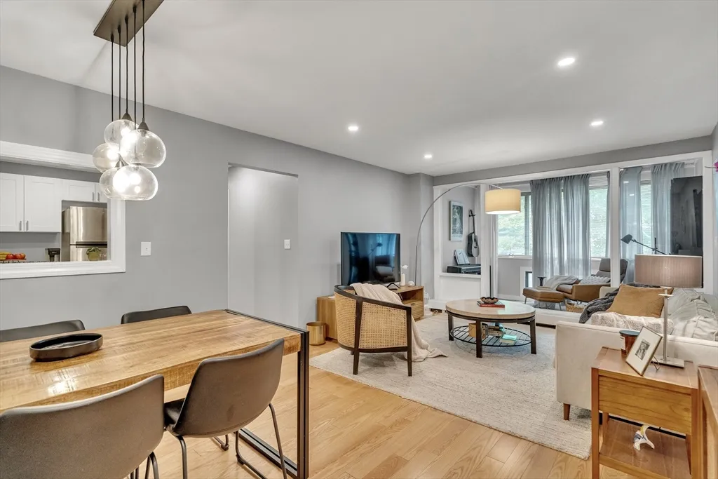 32 Juniper St, Brookline Village