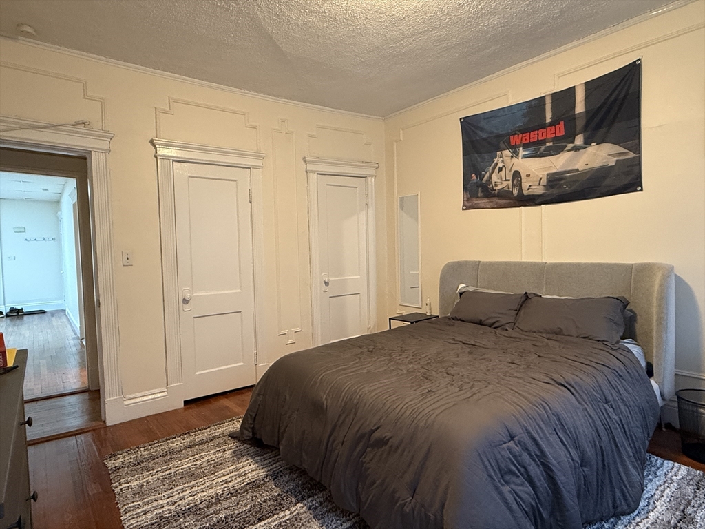 1957 Commonwealth Ave, Brighton