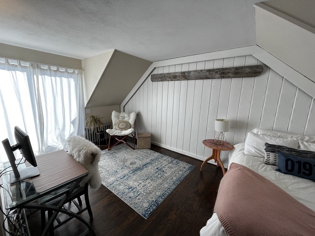 33 Lothrop St, Beverly