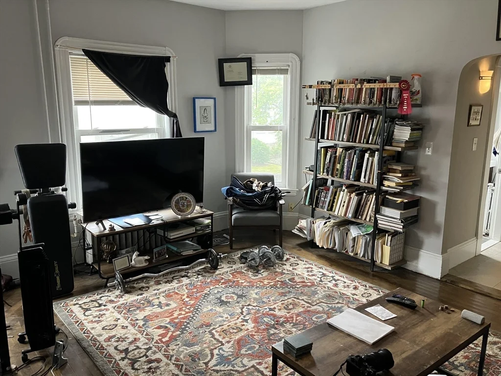 1109 Broadway, Teele Square