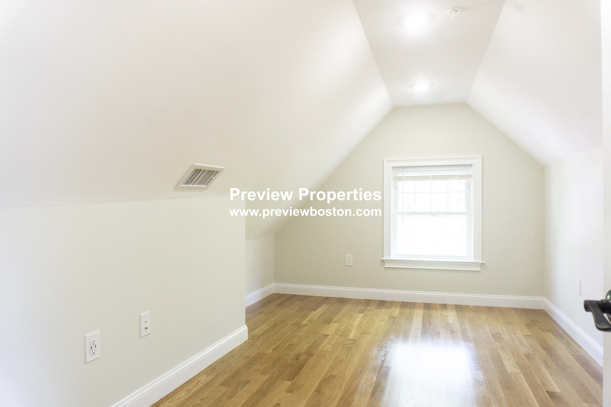 62 Gordon St, Allston