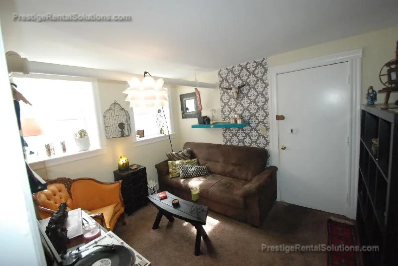 35 Gardner St, Allston