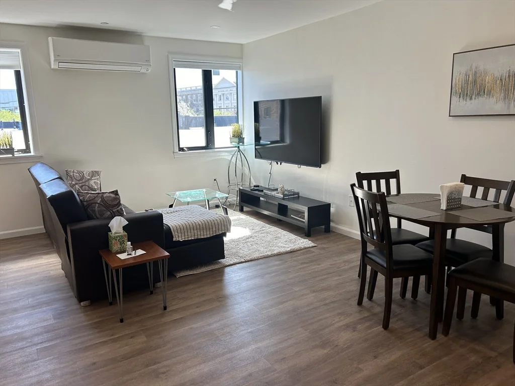 64 Salem St, Medford