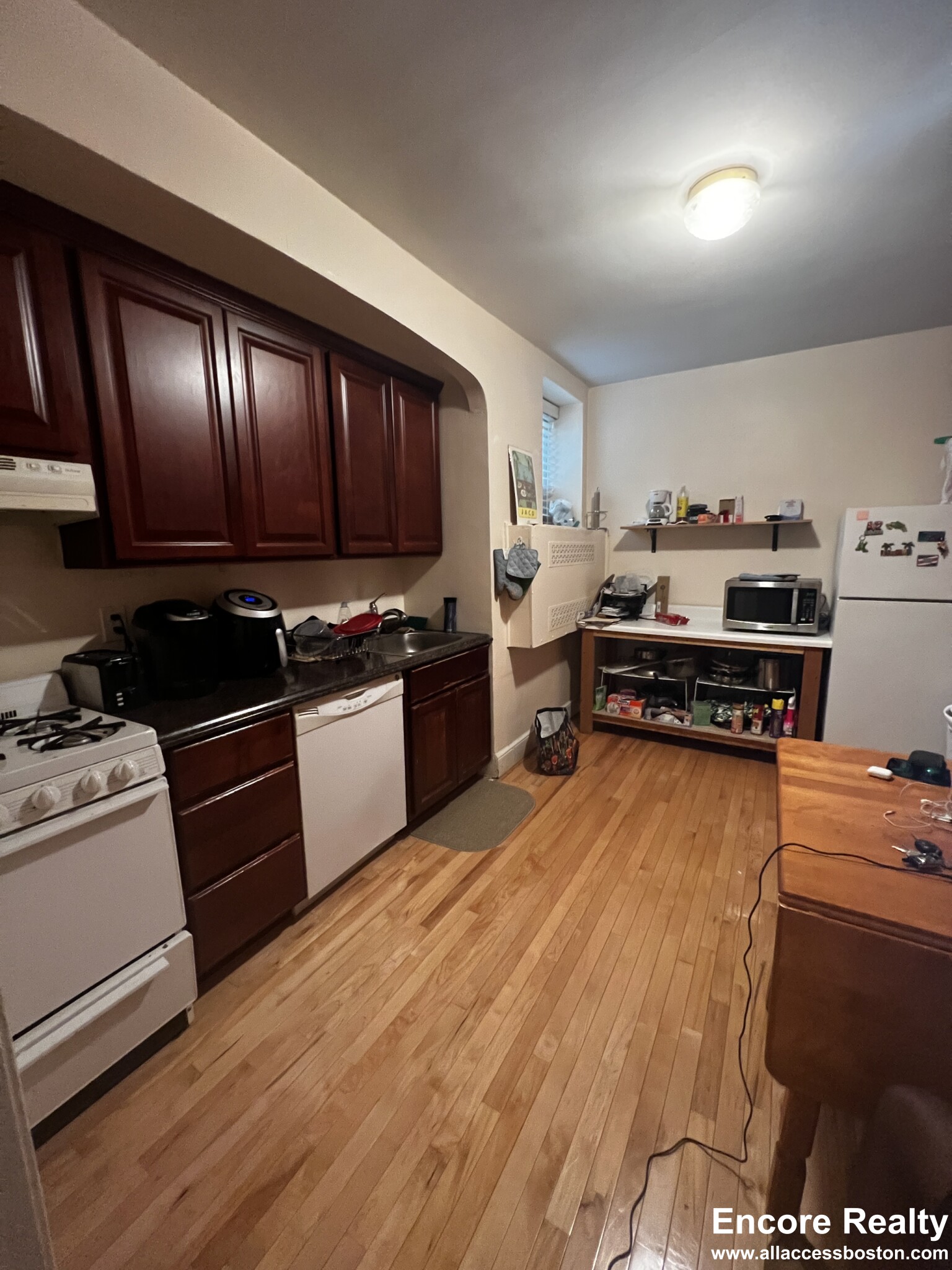 1555 Beacon St, Brookline