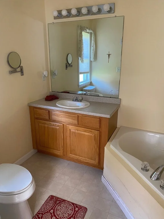 1 Jefferson Ct, Uxbridge