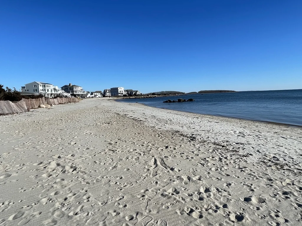 48 Angelica Ave, Mattapoisett