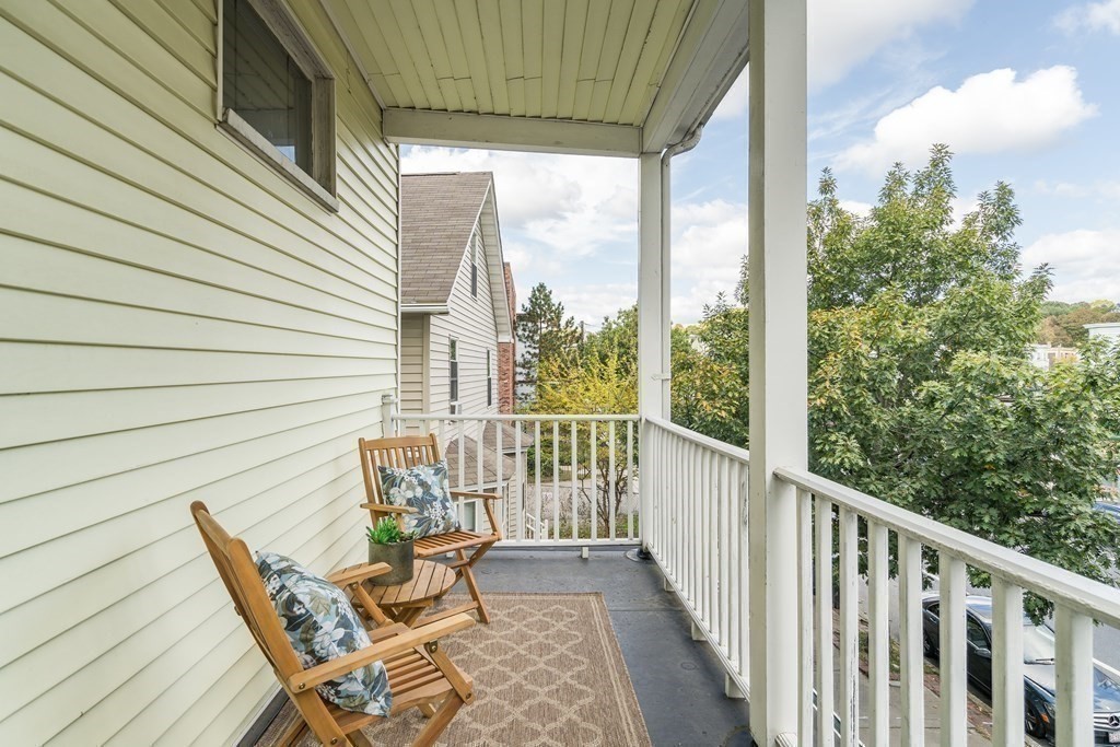 558 Washington St, Brighton