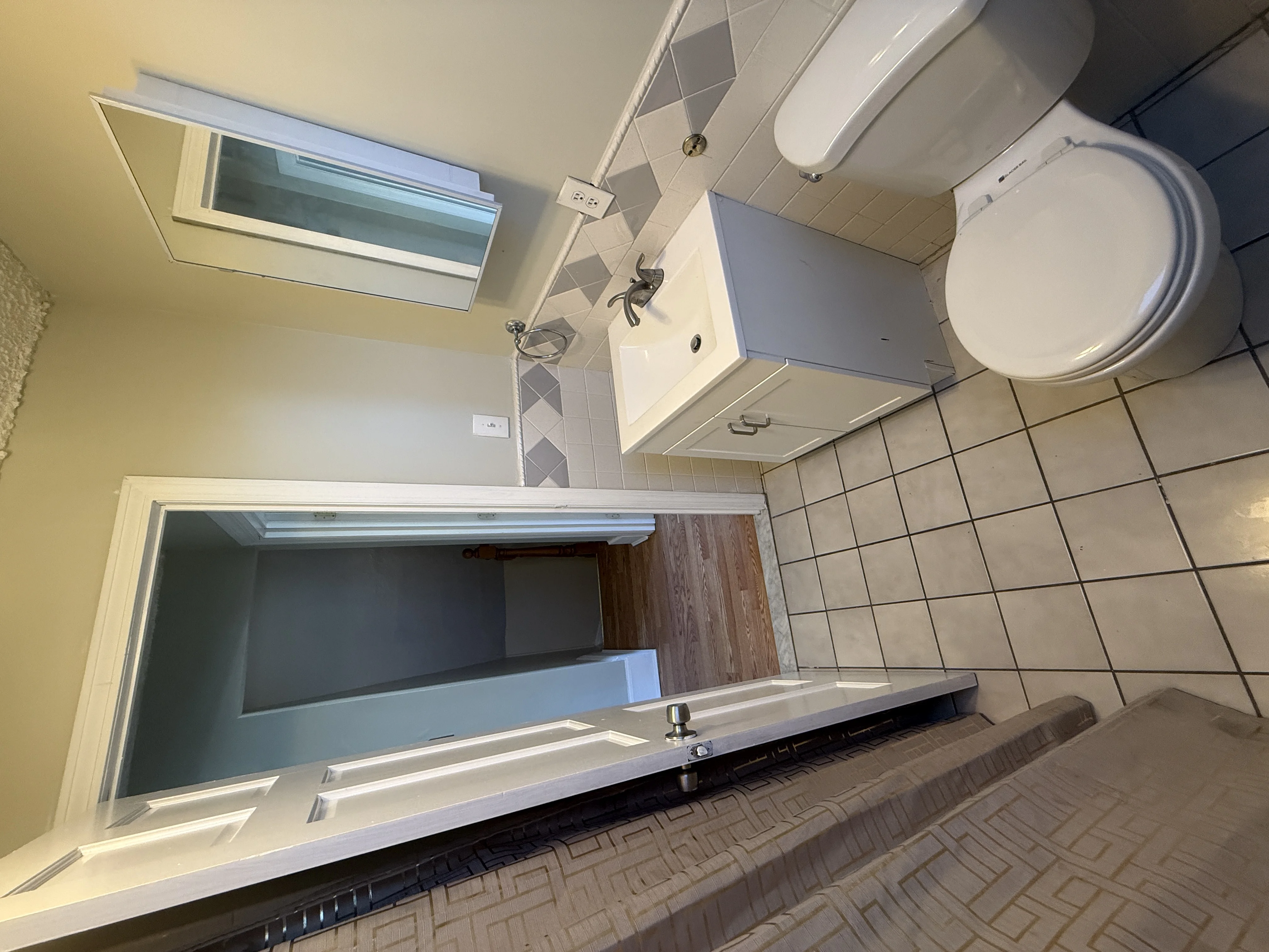 569 Main St, South Medford