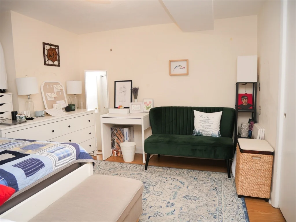 28 Browne, Coolidge Corner