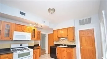 341 Summer St, Davis Square