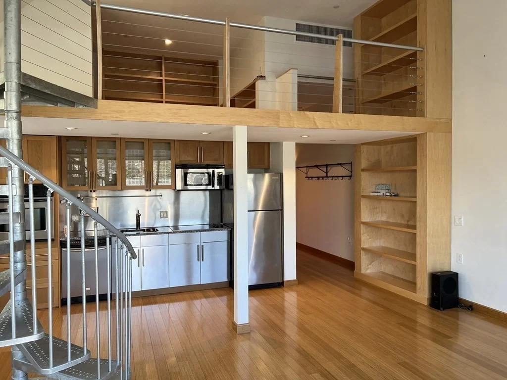 290 Pleasant St, Watertown