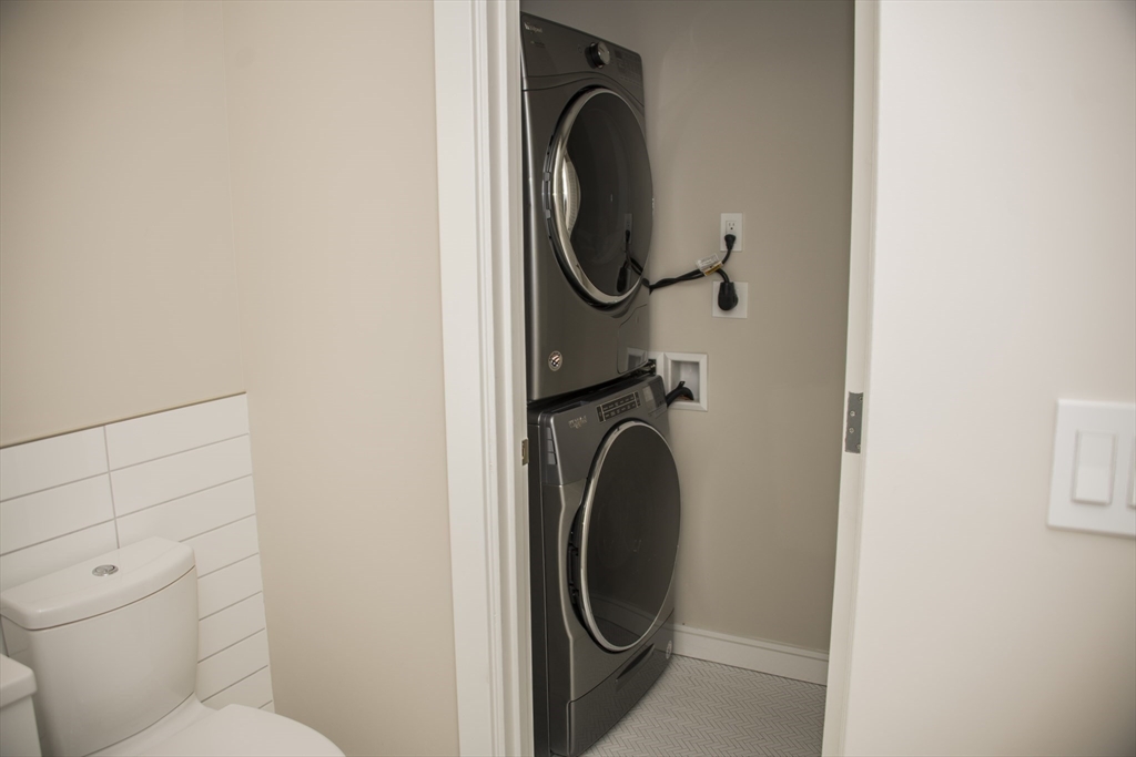 110 Broad St, Waterfront