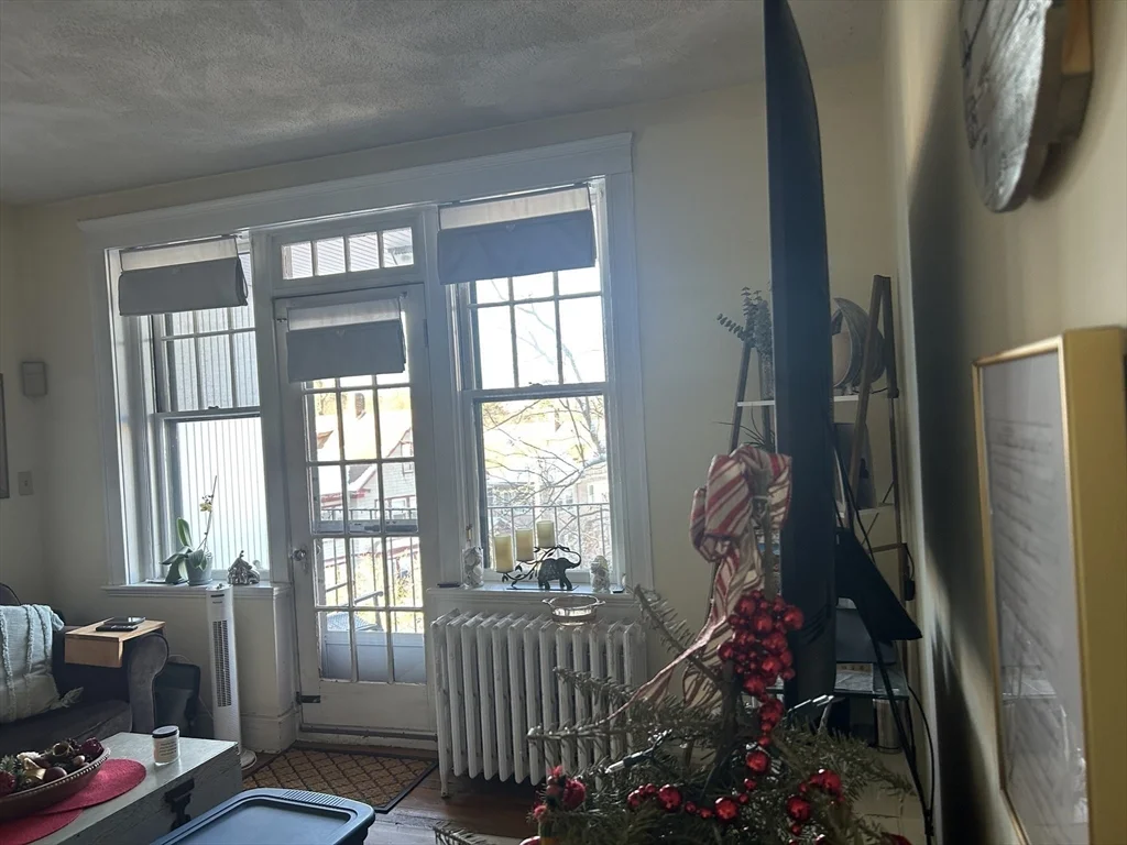 2039 Commonwealth Ave, Brighton