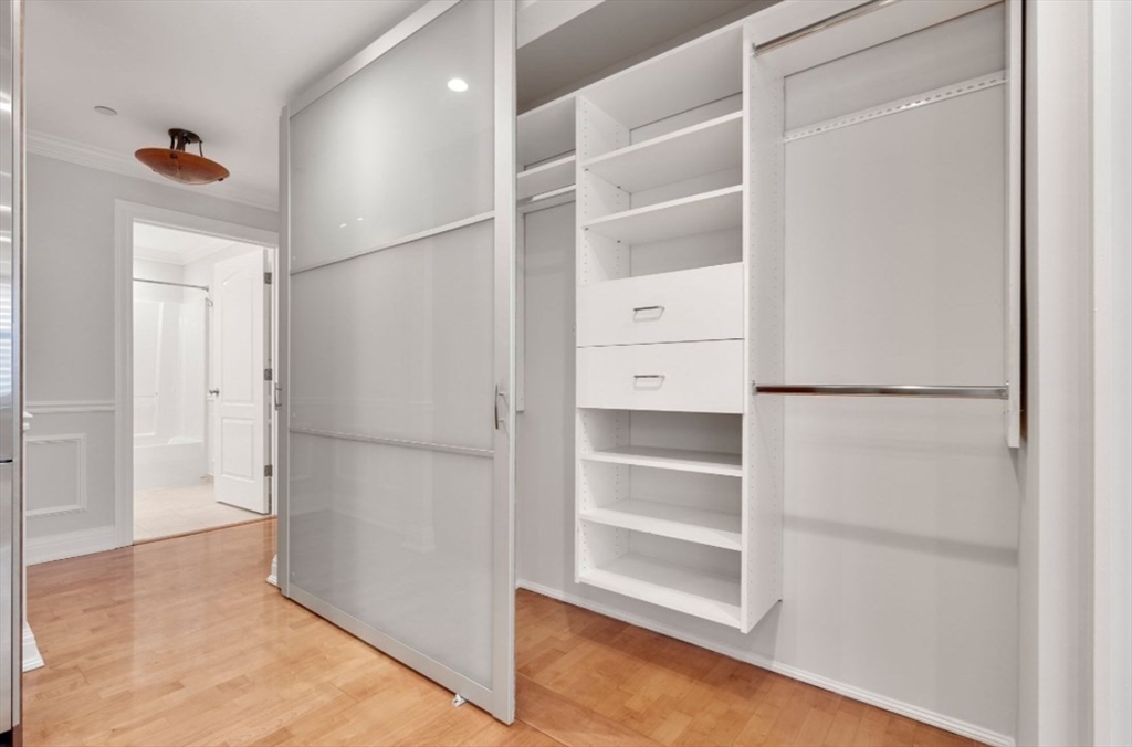 1 Huntington Ave, Back Bay