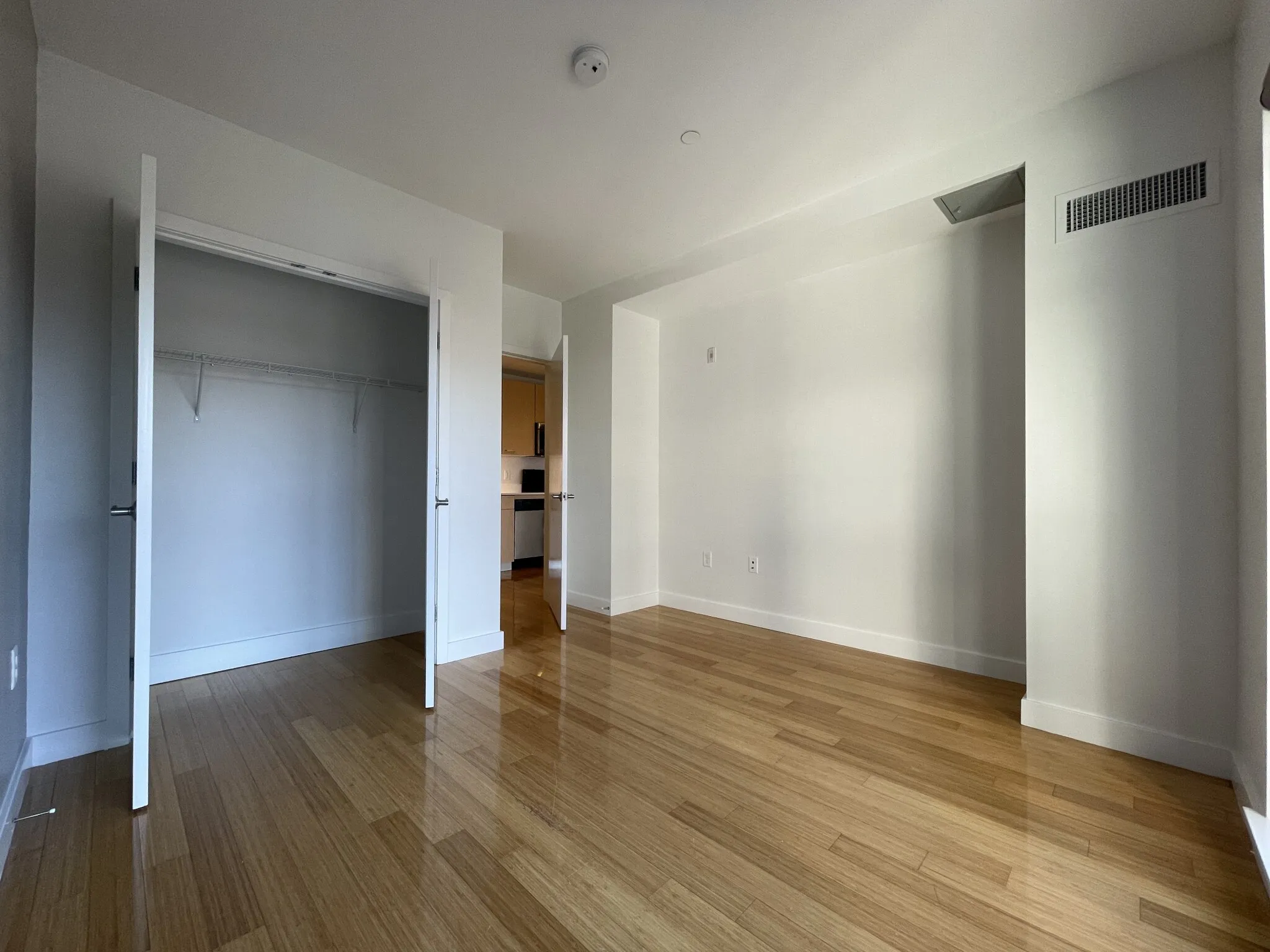 1085 Boylston St, Fenway