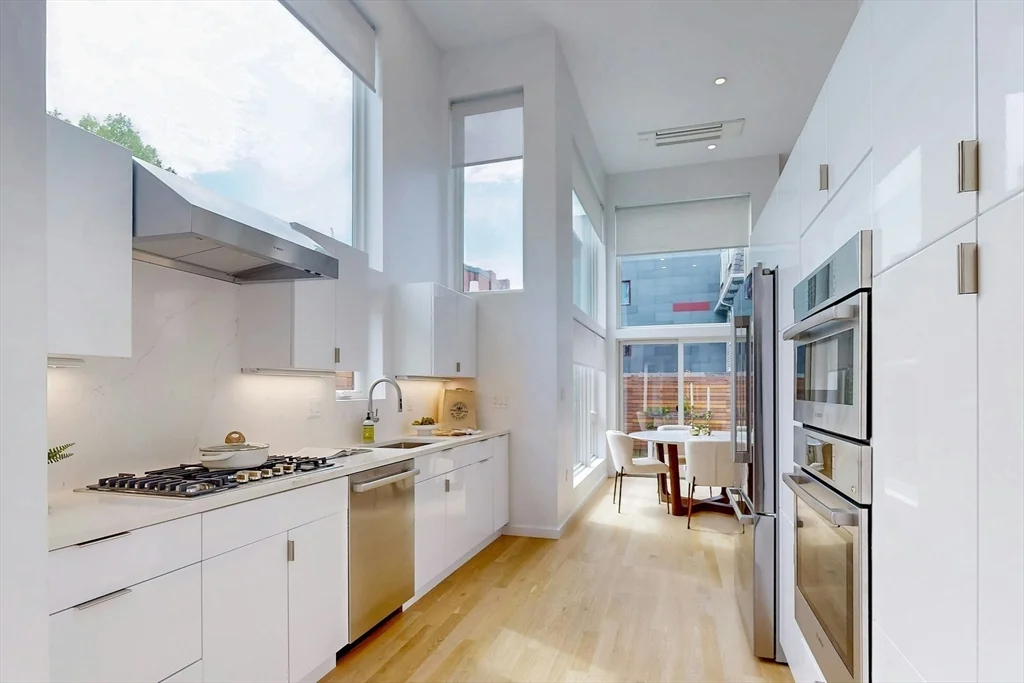 213 Third St, East Cambridge