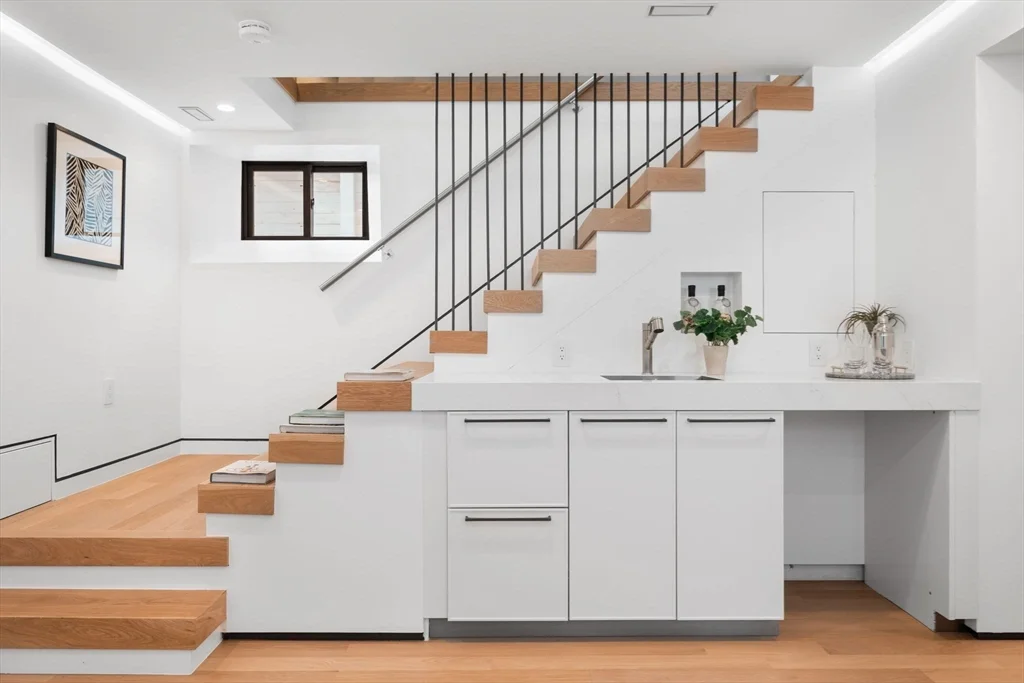 80 Alpine St, West Cambridge